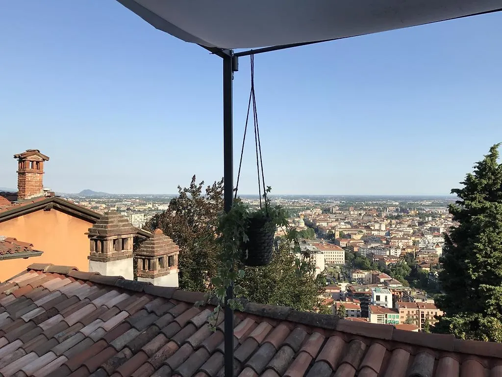 Livinn Bergamo La Mansardina1 E La Mansardina2 0*,